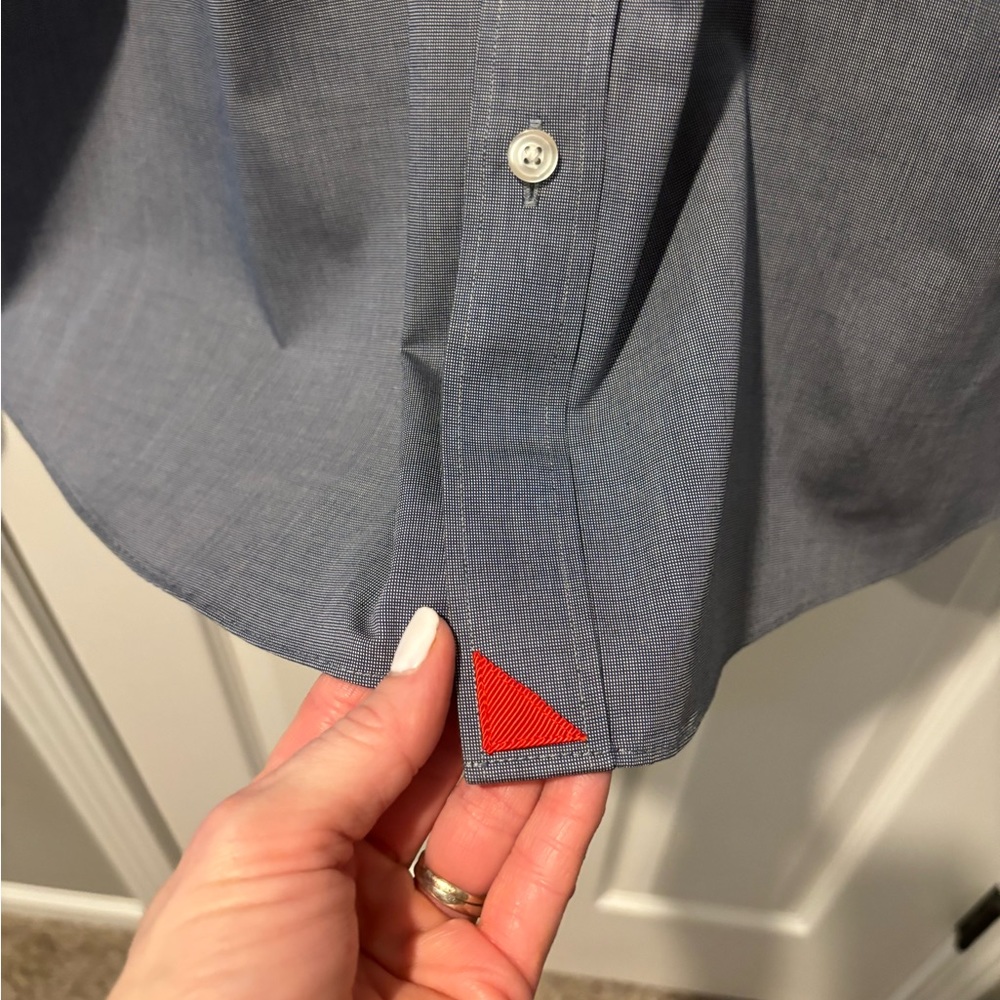 Untuckit Button Down - image 5